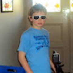 Liam Thompson logo